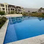 Jebel Sifah Golf View Apartment